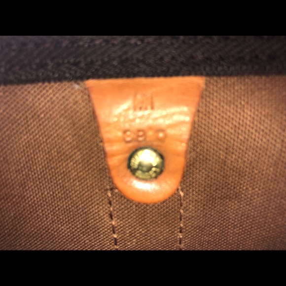 Authentic Louis Vuitton Keepall 60” - Picture 5 of 8
